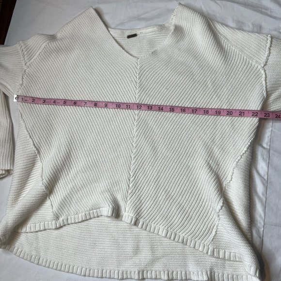 Free People La Brea V Neck Heavy Knit Pullover Off‎ White Sweater Small - Picture 5 of 7